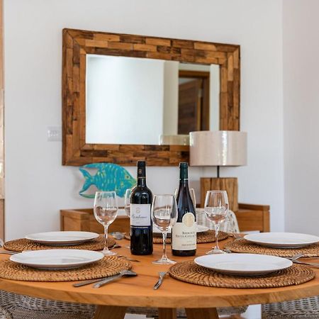 West Wood Holiday Apartment, C6 - Flic En Flac With Pool At A Quiet Location, Beautifully Decorated And Close To The Beach المظهر الخارجي الصورة